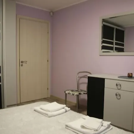Апартамент Cosy Apartment, Suitable For Families And Friends *
